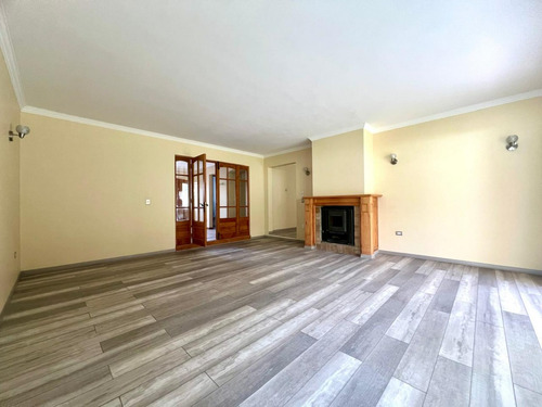 Arriendo Casa En Exclusivo Condominio, Los Trapenses