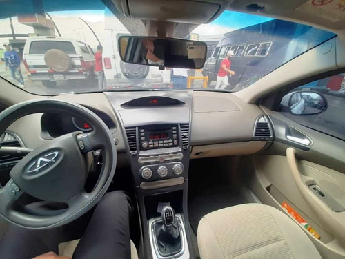 Imagen 5 de 8 de Chery Orinoco 2015 4x2 Sincrónico