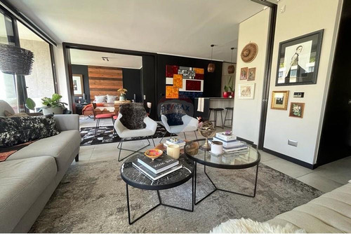 Venta De Moderno Departamento En Las Condes 2 D.