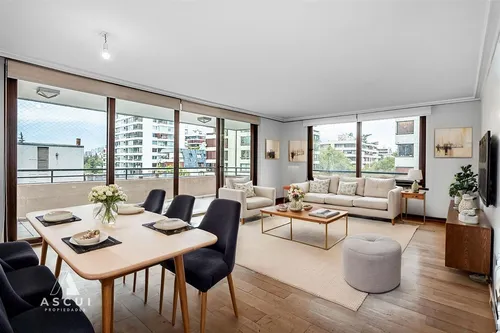 Amplio Departamento En Venta De 3 Dorm. En Providencia