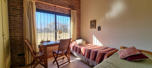 Imagen 18 de 19 de Chalet De Categoria Sobre 10.000 M2 - Barrio Los Robles (disponible Alquiler Temporada Verano)