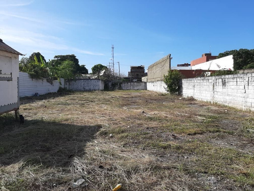 Imagen 2 de 21 de Vendo Dos (2) Terrenos Contiguos, 300 Y 280 Mts2 Superficie, Higuerote Brión Miranda
