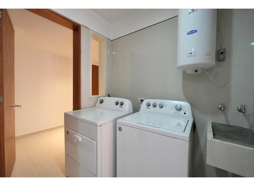 Hermoso Apartamento En Alquiler Lomas De Las Mercedes 206,91 M2
