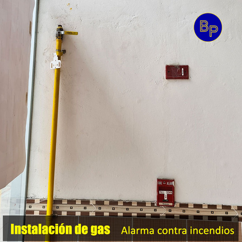 Restaurantes Local 132m2, Cocina, 2 Salidas De Humo, Instalación De Gas, +20 Parking, Mezzanine, Listo Para Operar