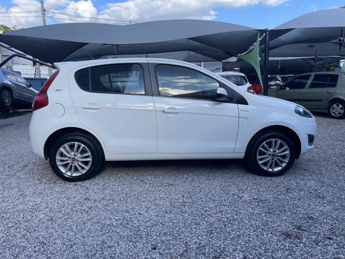 Fiat Palio 1.6 MPI ESSENCE 16V FLEX 4P AUTOMÁTICO