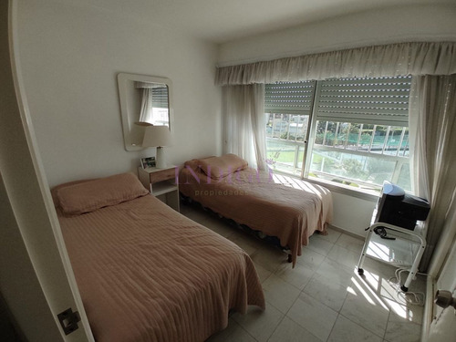 Imagen 8 de 10 de Apartamento De 3 Dormitorios, Con Excelente Vista A La Playa Mansa, Full Amenities. - Punta Del Este Mansa