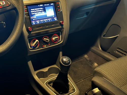 Volkswagen Fox 1.6 MSI TOTAL FLEX CONNECT 4P MANUAL