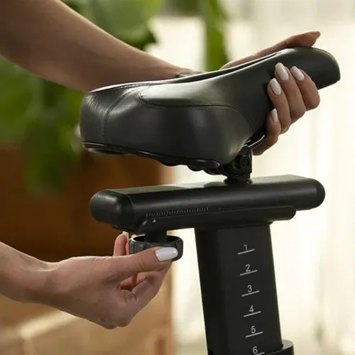 Bicicleta est tica Bonafit Spinning con Bluetooth color negro
