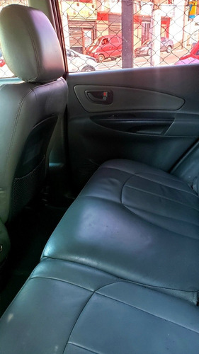 Imagem 6 de 7 de Hyundai Tucson 2008 2.0 Gl 4x2 Aut. 5p