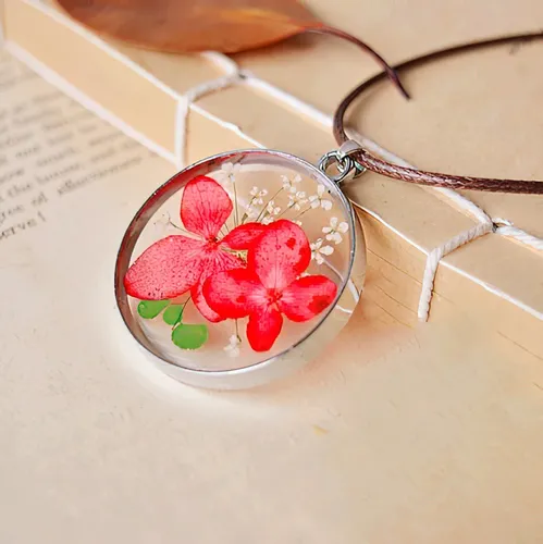 Collar Flor Roja Resina Dayoshop