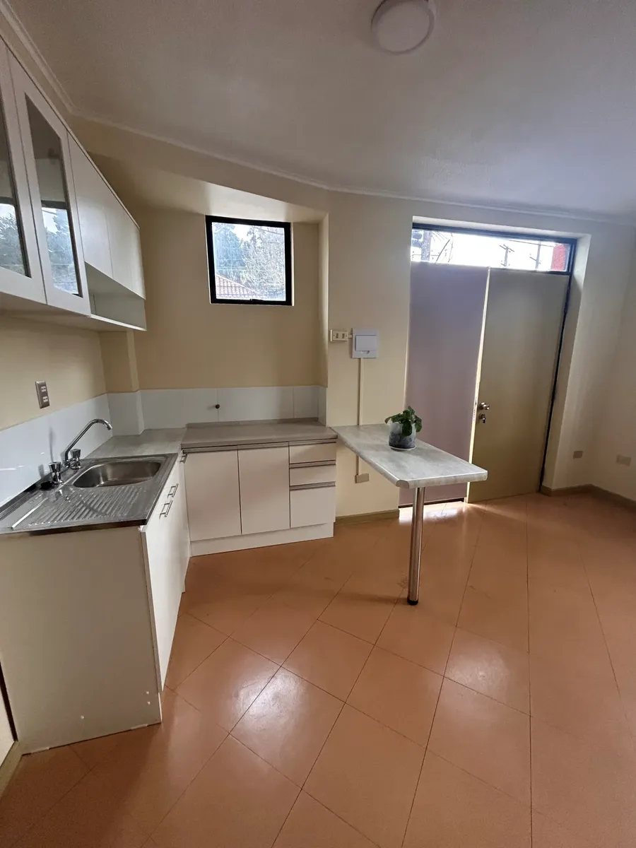 Imagen 4 de 12 de Se Arrienda Excelente Departamento Con Un Dormitorio Y Estac