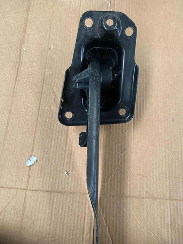Tirante De Arrastre Trasero Izquierdo Jetta Mk6 Passat 12-18 (Usado)