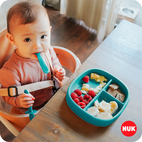 Kit 2 Pratos Infantil Com Divisória Tampa E Ventosa - Nuk