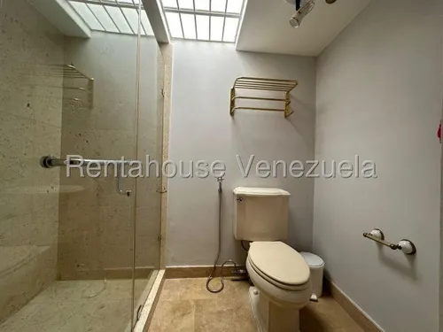 Casas En Venta Mls #25-9502