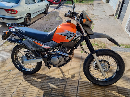 Moto Yamaha Xt 225 2001 - Motar - Titular