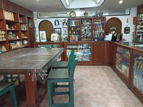 Imagen 4 de 10 de Bello Local En Venta En Santa Paula