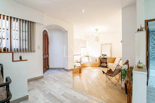 Venta Excelente Casa 4 Ambientes Barrio Naón, Mataderos
