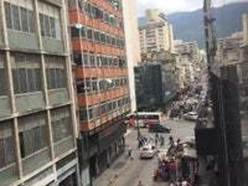 Imagen 1 de 12 de Avenida Urdaneta Detras Local Deposito Se Alquila O Vende