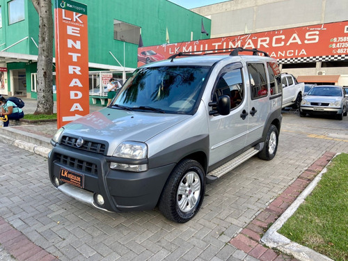 Imagem 1 de 13 de Fiat Doblo Adventure 1.8
