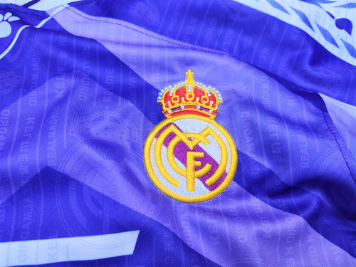 Jersey Real Madrid Retro Visita Morada 96 Merengues
