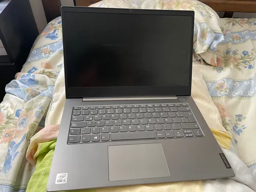 Lenovo V14 - 16gb Ram - Core I5 1035g1 (Usado)