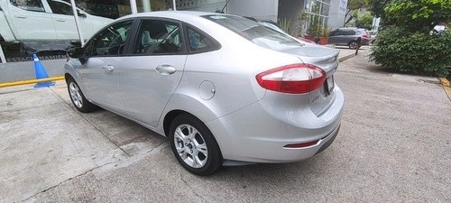 Imagen 2 de 12 de Ford Fiesta 1.6 Se Sedan Mt 2016