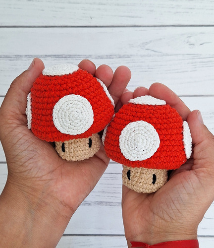 Muñeco Seta Rojo De Super Mario Tejido Crochet - Amigurumis