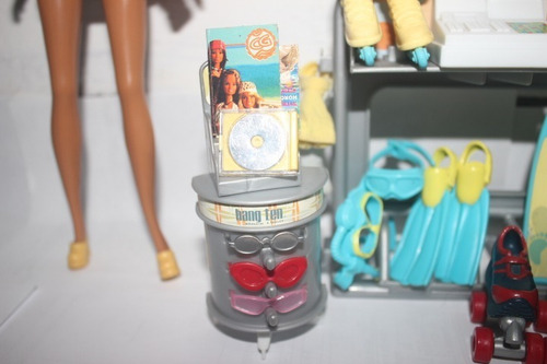 Muñeca Barbie + Accesorios Tienda Deportiva (Usado)