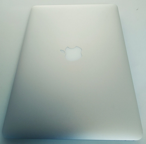 Apple Macbook Air A1466, 128 Gb 8 Gb Ram, Core I5 1.6 Ghz (Usado)