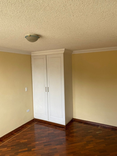 Imagen 8 de 17 de Departamento En Venta - Sector Santa Lucía - Precio Negociable