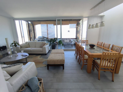 Departamento En Venta De 4 Dorm. En Zapallar