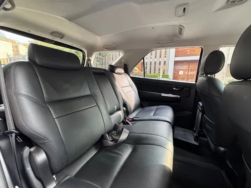 Toyota Fortuner 3.0 Sr5