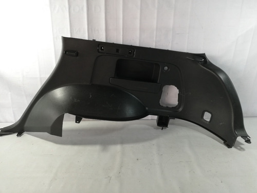 Vista Lateral Derecha Cajuela Mitsubishi Outlander Mod 03-06