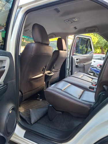 Toyota Fortuner 2.7L 4X2 At