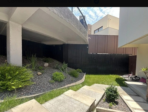 Casa Condominio, 250m2 En 1450 M2 De Terreno