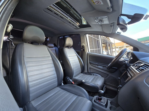 Volkswagen Fox 1.6 MSI HIGHLINE 16V FLEX 4P AUTOMATIZADO