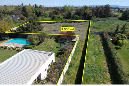 Se Vende Exclusivo Terreno En Loteo La Reina Talca