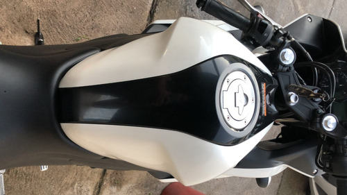 Imagen 5 de 6 de Yamaha R3