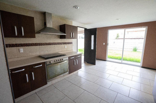 Imagen 5 de 13 de Casa En Condominio - Llano Grande
