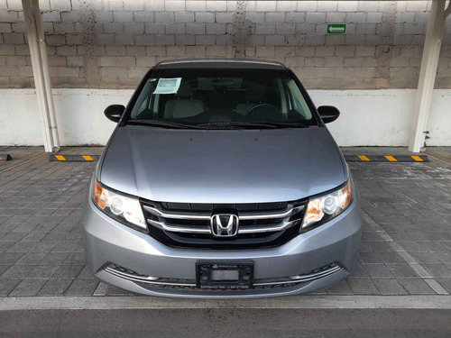 Imagen 8 de 15 de Honda Odyssey 2016 5p Lx V6/3.5 Aut