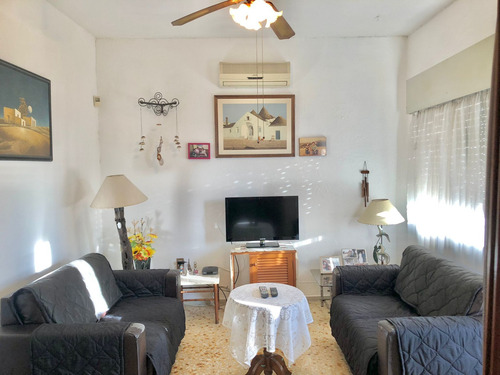 Imagen 4 de 18 de Al1230 Venta 2 Casas 3 Dorm Jardin Fondo Cerrito