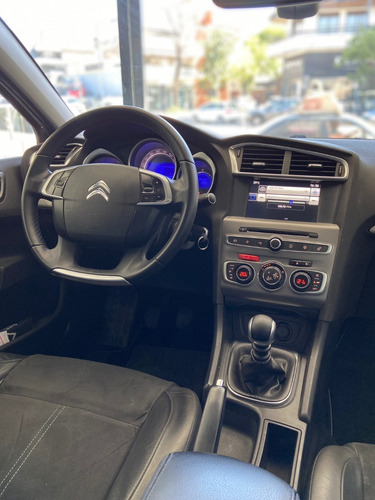 Imagen 17 de 25 de Citroen C4 Lounge Feel Pack 10 Años 1.6 Hdi 2018