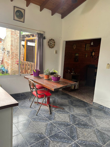 Casa En Venta En De Vicenzo Grande, Del Viso, Pilar