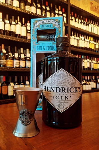 Gin Hendrick + Jigger De Metal Original + Estuche Zona Norte