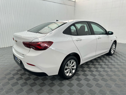 Chevrolet Onix plus 1.0 Lt 4p