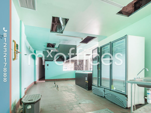Renta De Local Comerciales De 286.6 M2 Al Poniente De San Pedro
