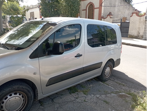 Peugeot Partner B9 Para 5 Personas 