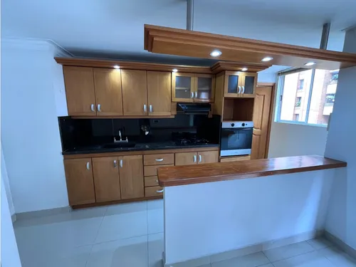 136m2 Apartamento En Laureles