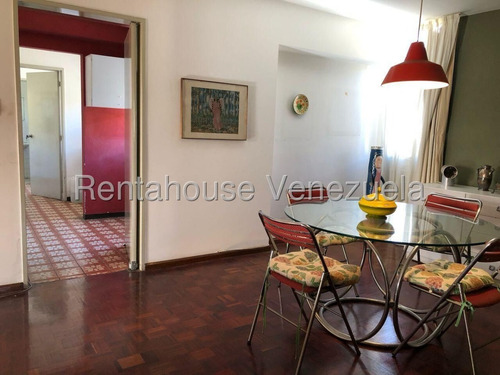 Ms: 25-16515 Se Vende Amplio Apartamento En Santa Rosa De Lima. A=123m2, 3h, 3b, 1p.