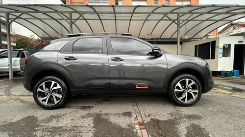 Citroën C4 Cactus 1.6 Shine Turbo Aut